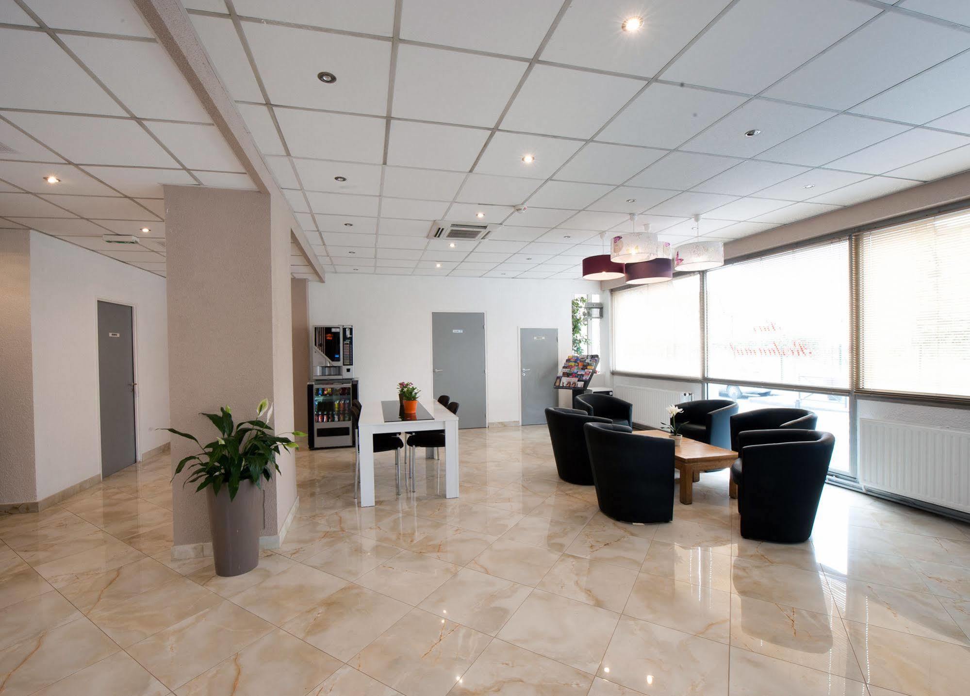 Milton Hotel Neuilly-Plaisance Exteriér fotografie